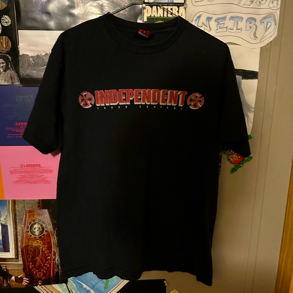 Vintage independent tee